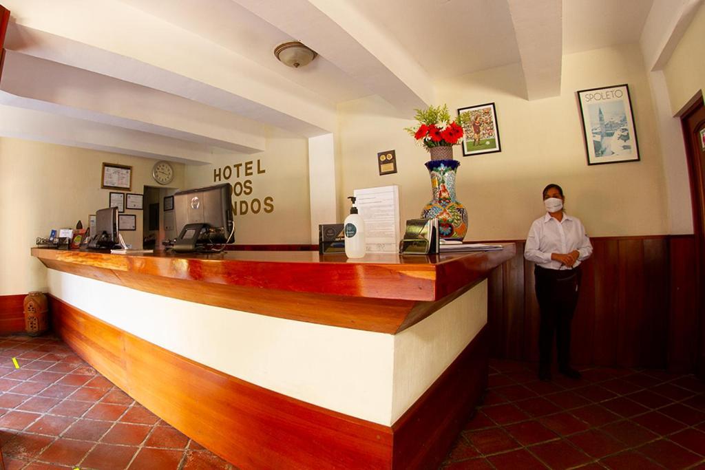 Hotel Dos Mundos Panajachel Kültér fotó